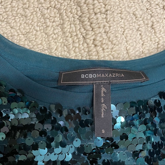 BCBGMAXAZRIA green sequin midi dress - Picture 3 of 3